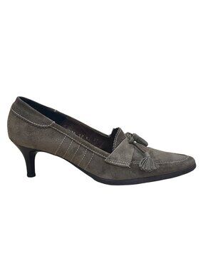 Nous Deux Women’s Green Suede Tassel Loafer Style Kitten Heels Size 37EU